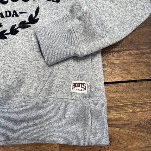 ROOTS gray hoodie. Woman’s size small. New condition. Warm and cozy! - Picture 3 of 10